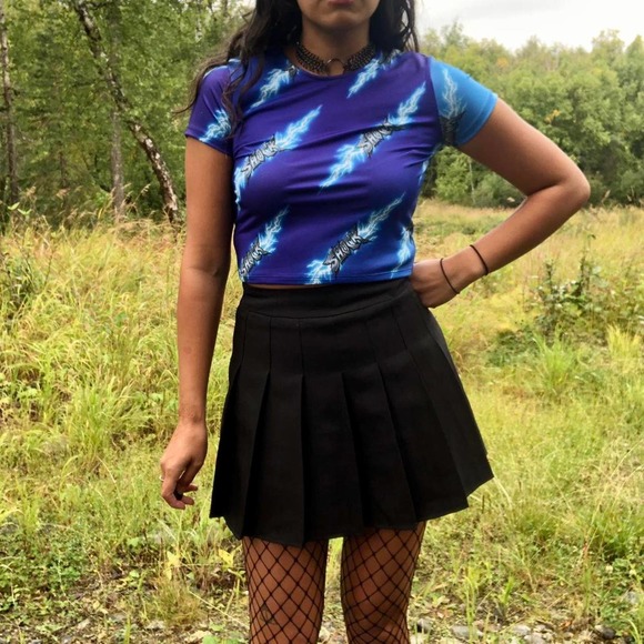 Shock wave crop top - Picture 2 of 4